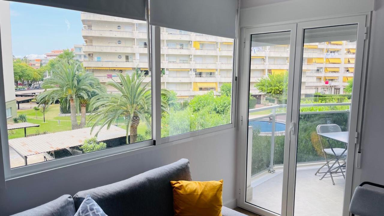 Delux Apartament Salou Bagian luar foto